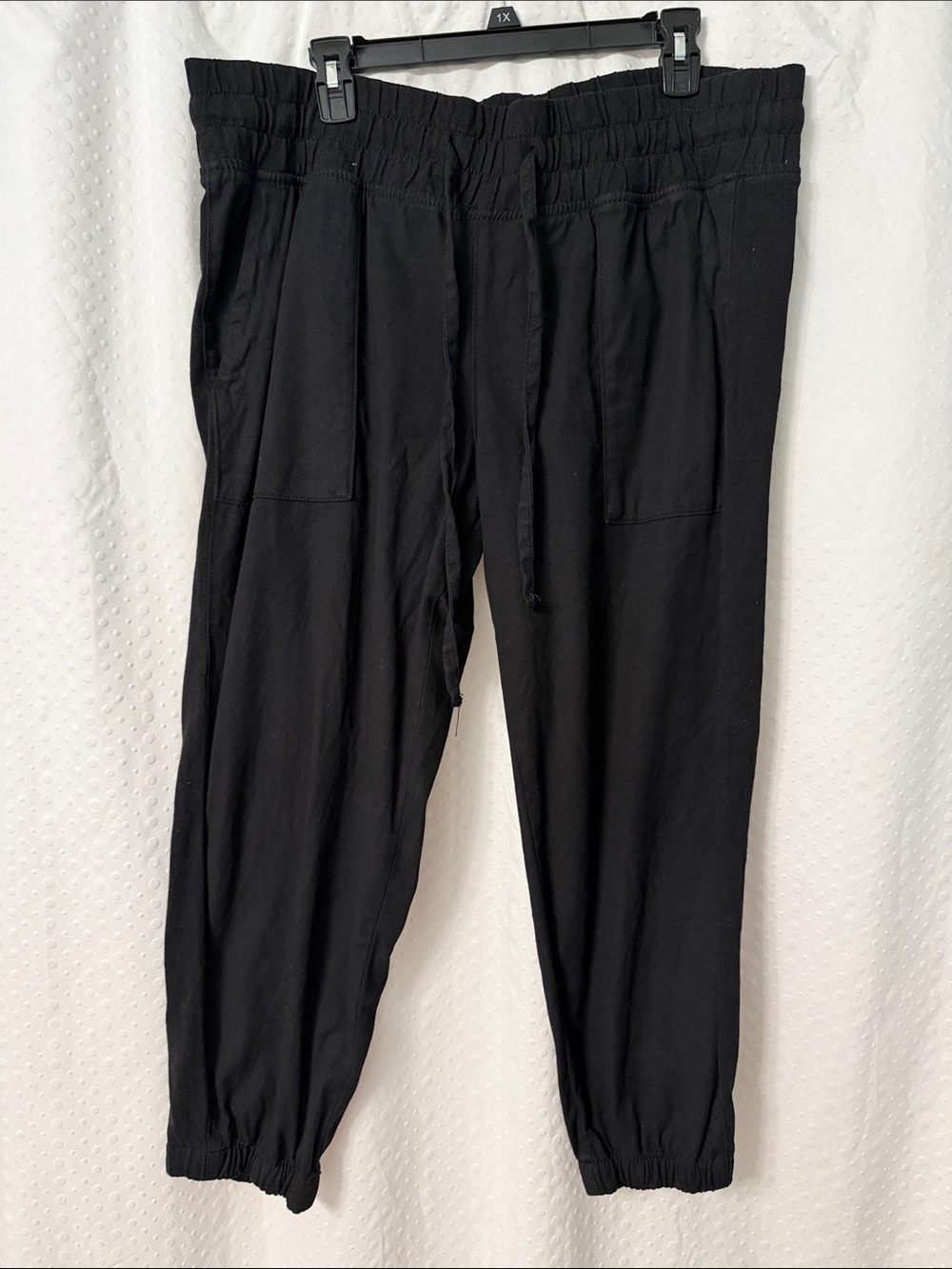 Time and Tru Black Women’s Elastic Waist Joggers Size Large 12/14